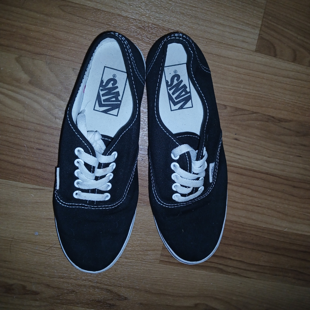 VANS ♤ Black And White Sneakers ♤ Womens 6.5/Mens 5❗Last Chance To Buy‼️